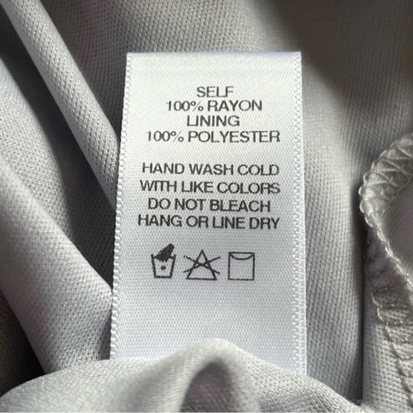 Sadie & Sage | Gray Grandma Floral Crepe Ruched Mini Dress, Large - Picture 7 of 8